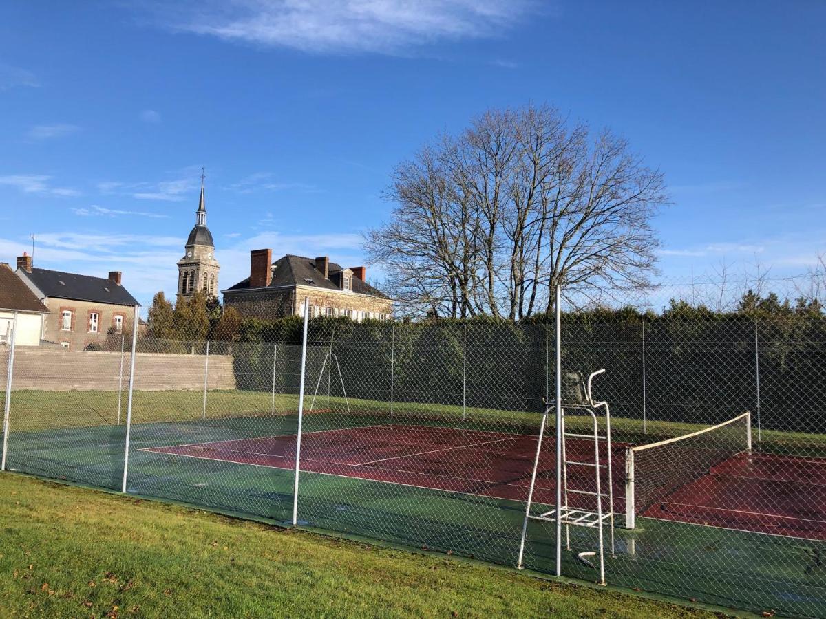 Maison D'Hotes La Doucelle Culture Et Bien-Etre Lignieres-Orgeres Luaran gambar